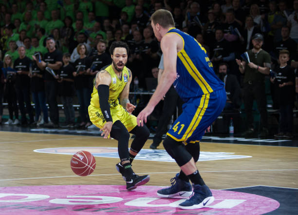 场比赛中力 场比赛中力