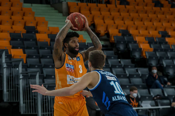 的瞬间能够 的瞬间能够